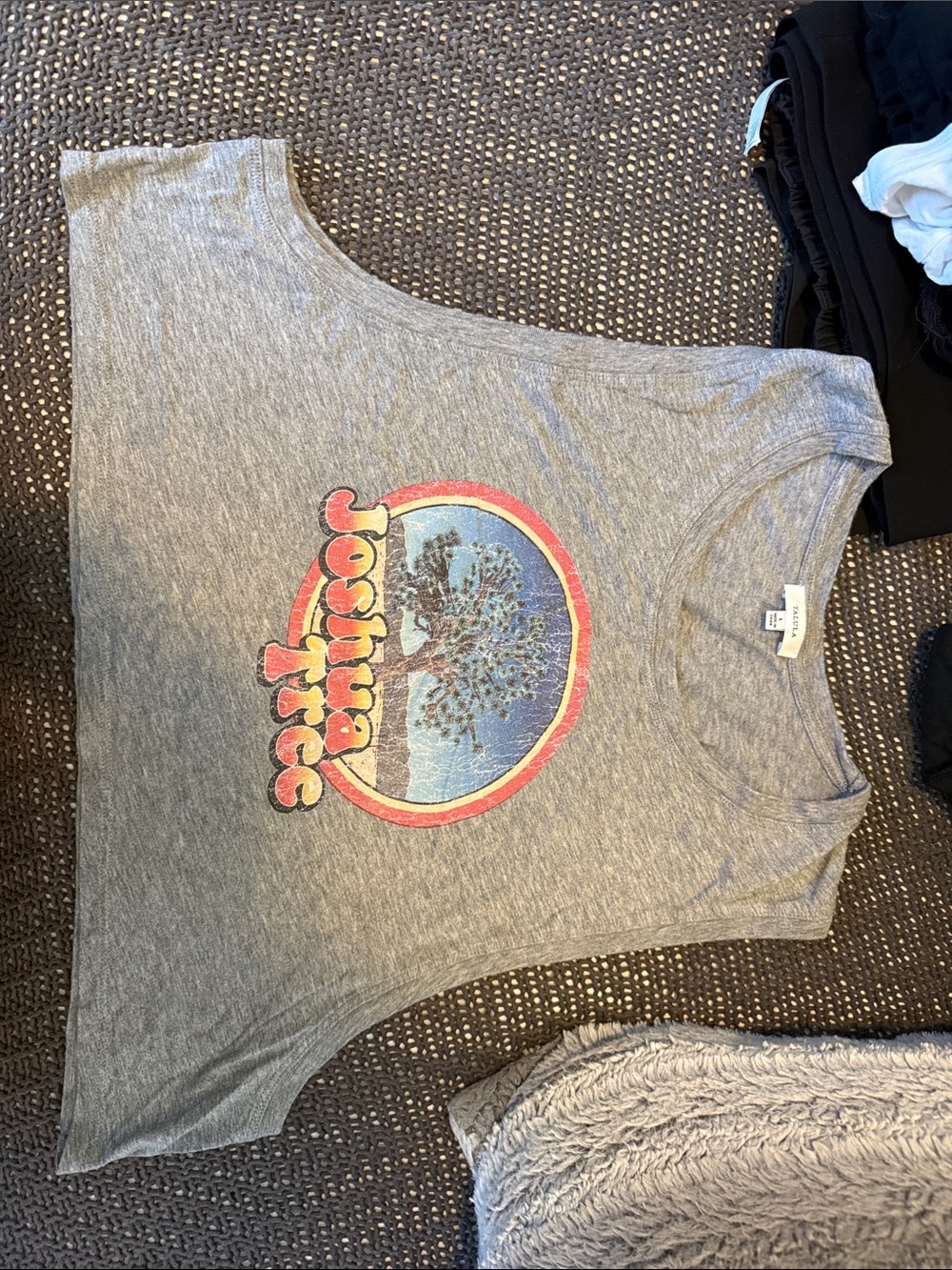 Gray 'Joshua Tree' Graphic Tee